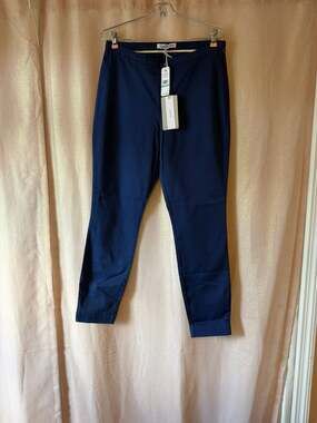 Tommy Bahama Boracay Cigarette Pant in Island Navy size 8